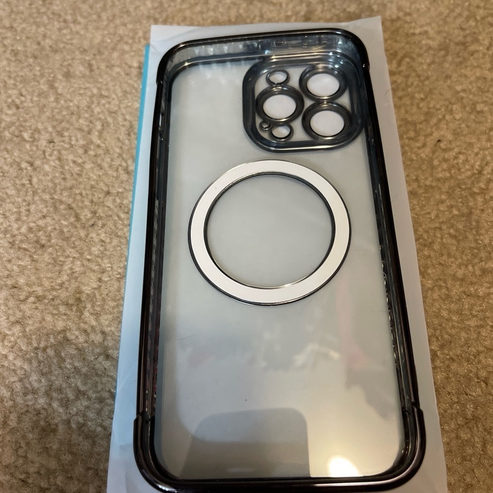 MagSafe Clear Shockproof Case for iPhone 15‎ Pro Max – New in Box